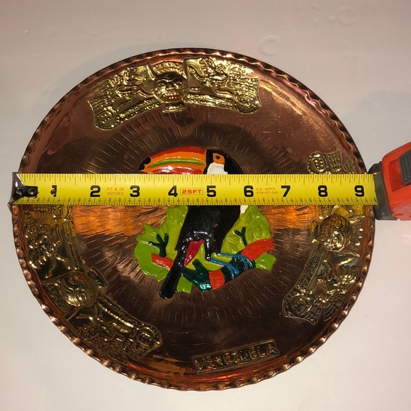 Set of two vintage Venezuelan handmade copper wall plates - Picture 4 of 9